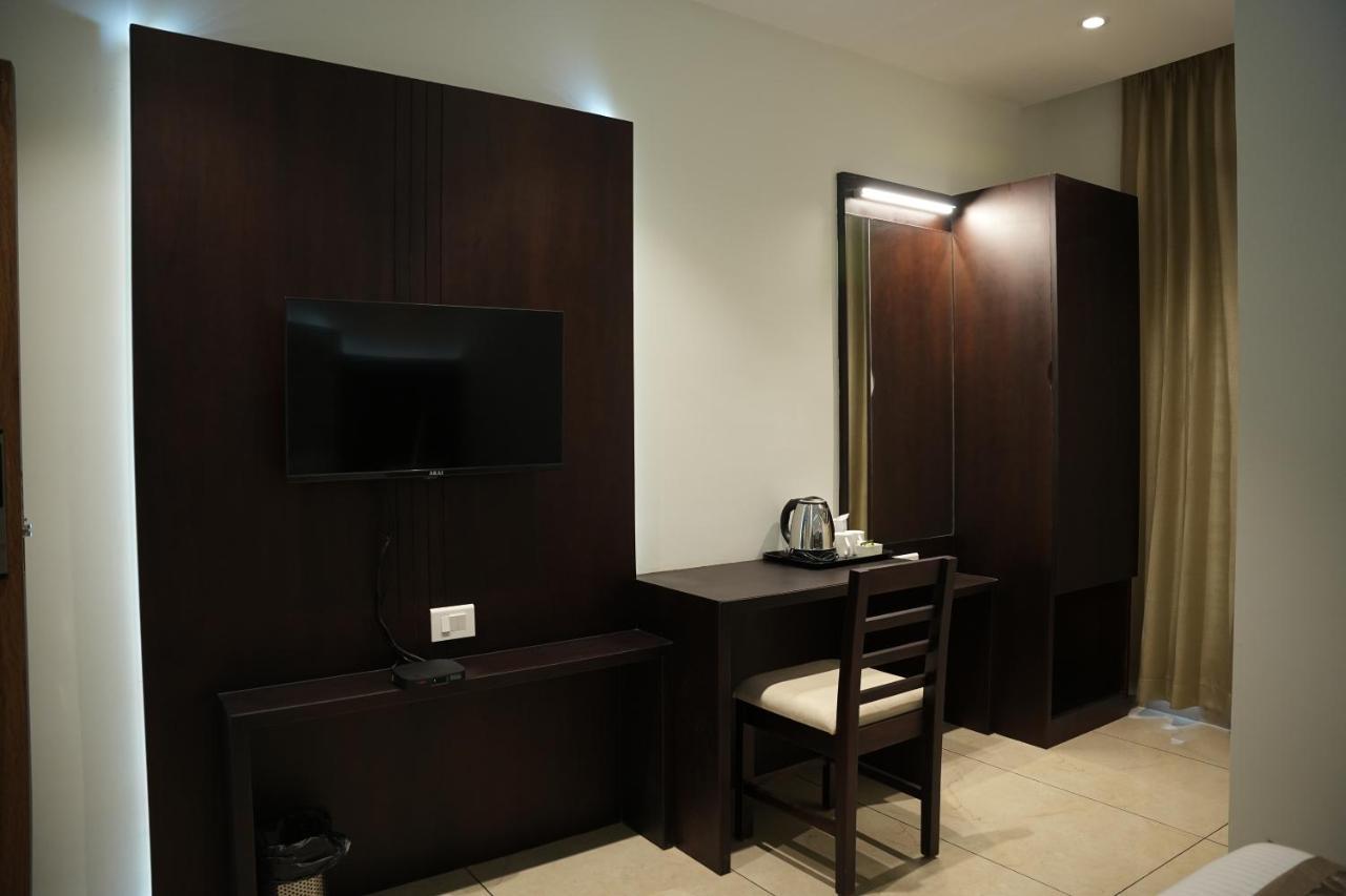 Sulu Residency Hotel Kochi Екстериор снимка