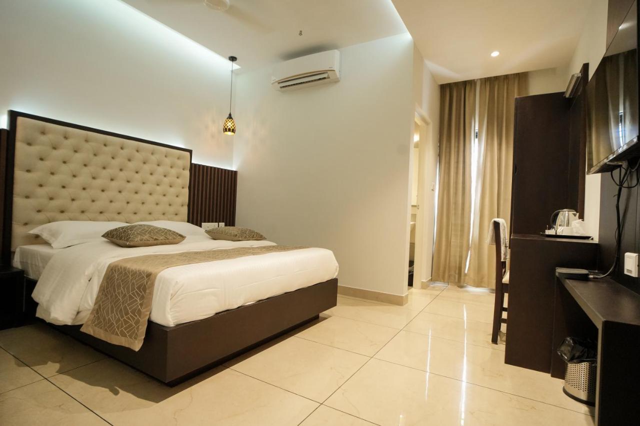 Sulu Residency Hotel Kochi Екстериор снимка