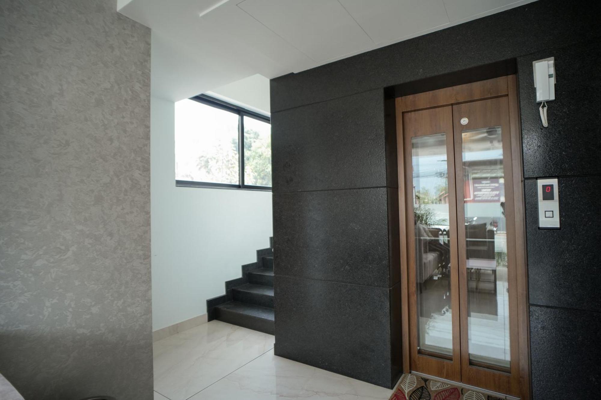 Sulu Residency Hotel Kochi Екстериор снимка