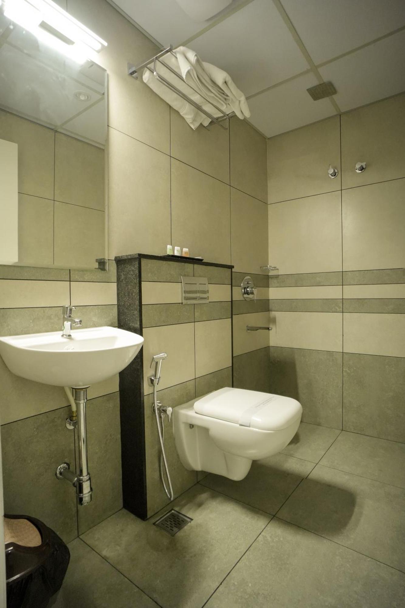 Sulu Residency Hotel Kochi Екстериор снимка